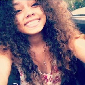 Meet your Posher, Brittany